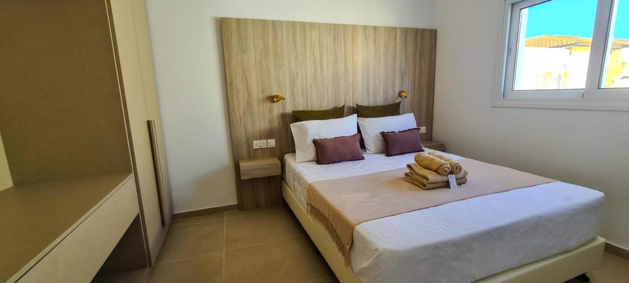 Phaedrus Living: Seaview Luxury Flat Limnaria 151 Apartamento Pafos Exterior foto