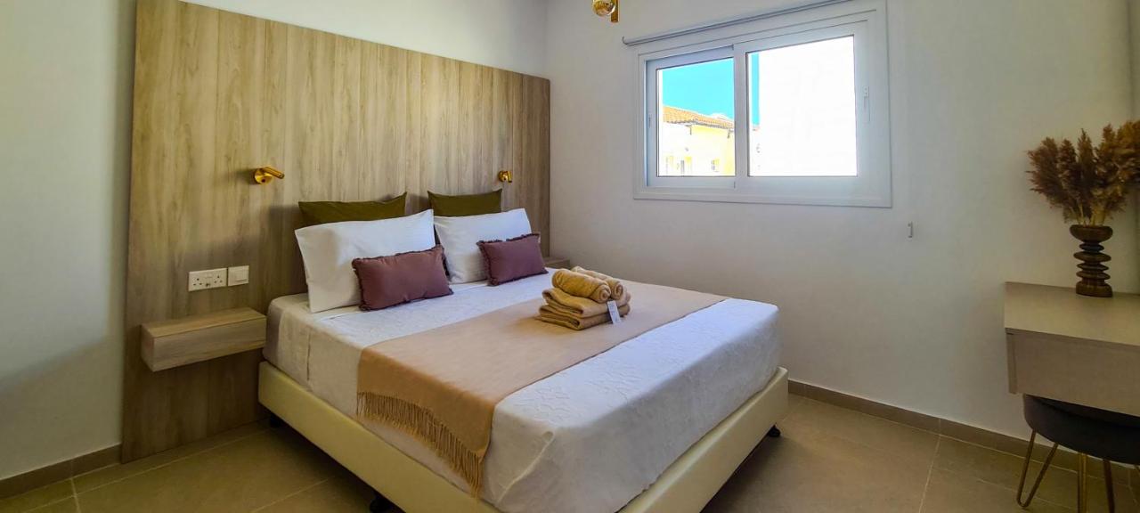 Phaedrus Living: Seaview Luxury Flat Limnaria 151 Apartamento Pafos Exterior foto