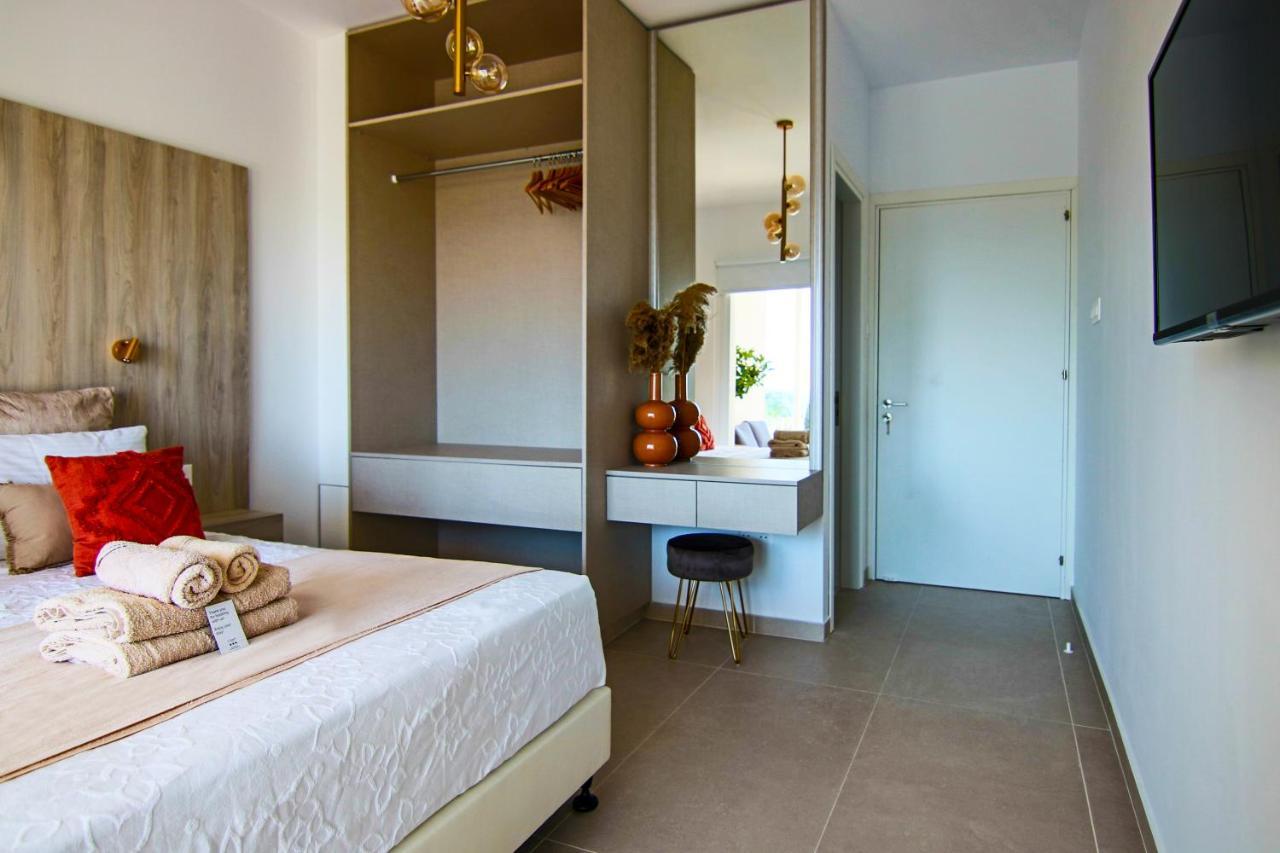 Phaedrus Living: Seaview Luxury Flat Limnaria 151 Apartamento Pafos Exterior foto