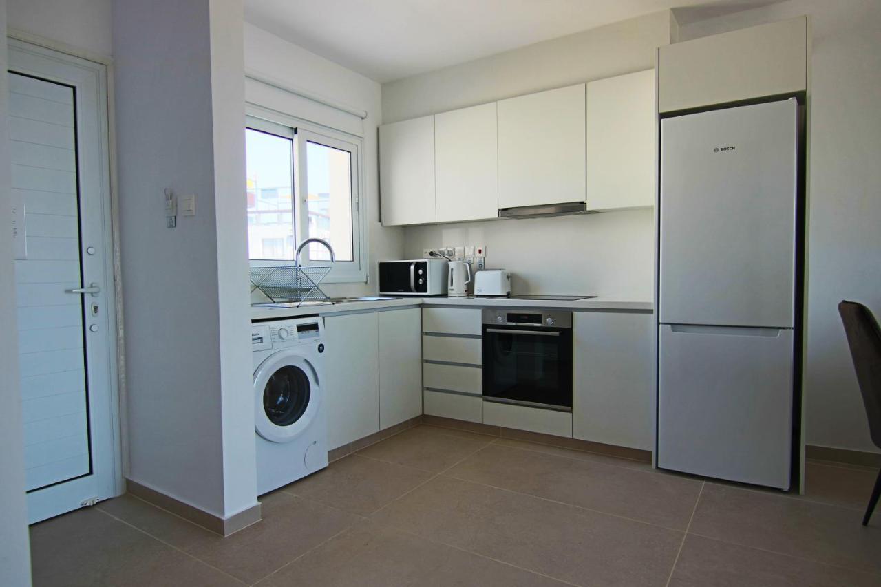 Phaedrus Living: Seaview Luxury Flat Limnaria 151 Apartamento Pafos Exterior foto