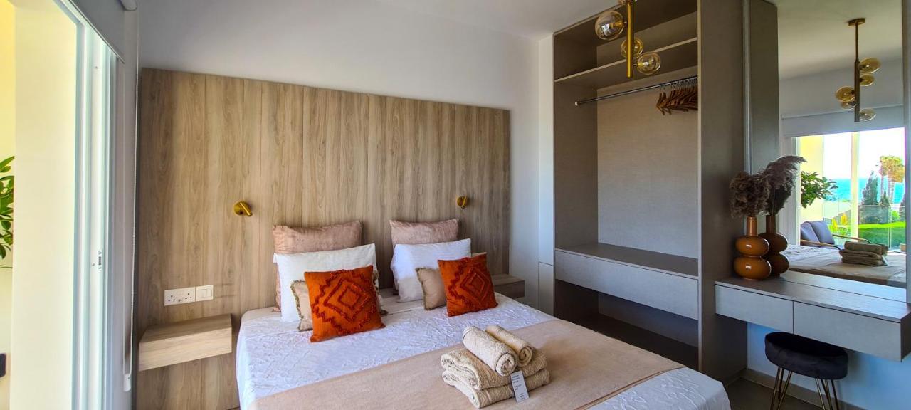 Phaedrus Living: Seaview Luxury Flat Limnaria 151 Apartamento Pafos Exterior foto