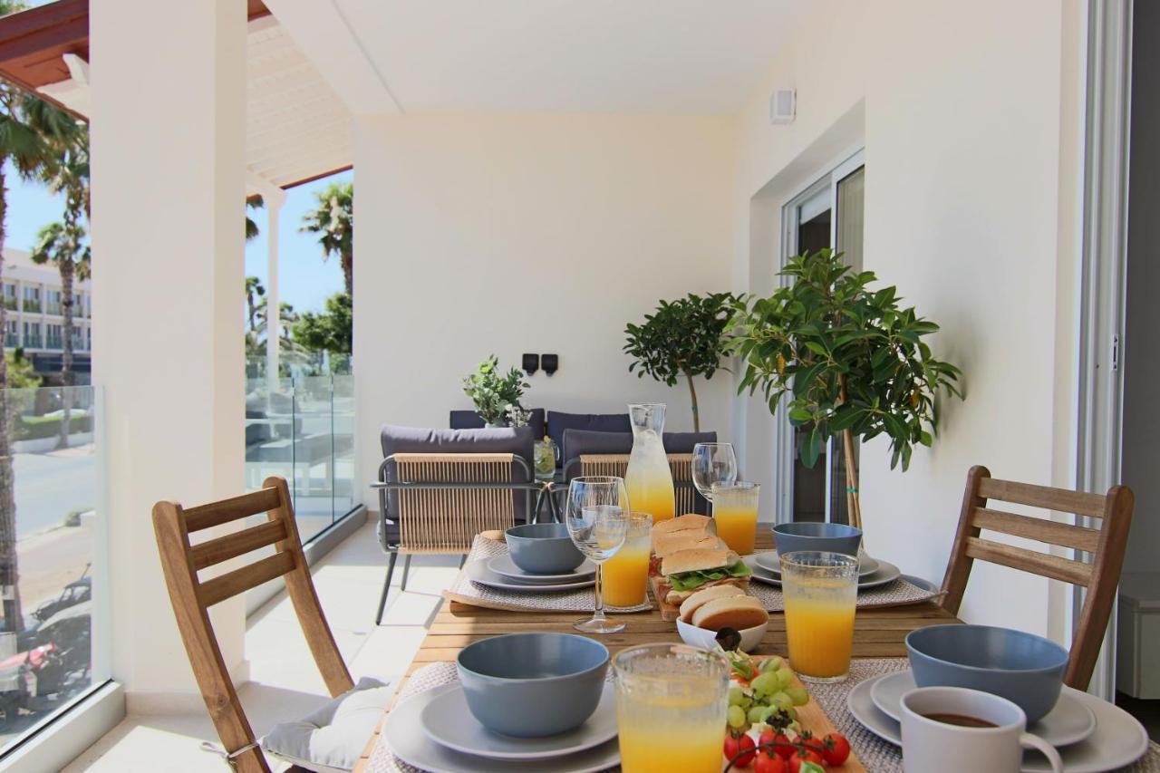 Phaedrus Living: Seaview Luxury Flat Limnaria 151 Apartamento Pafos Exterior foto