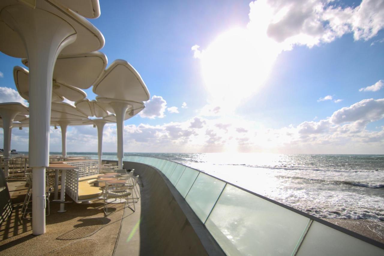 Phaedrus Living: Seaview Luxury Flat Limnaria 151 Apartamento Pafos Exterior foto