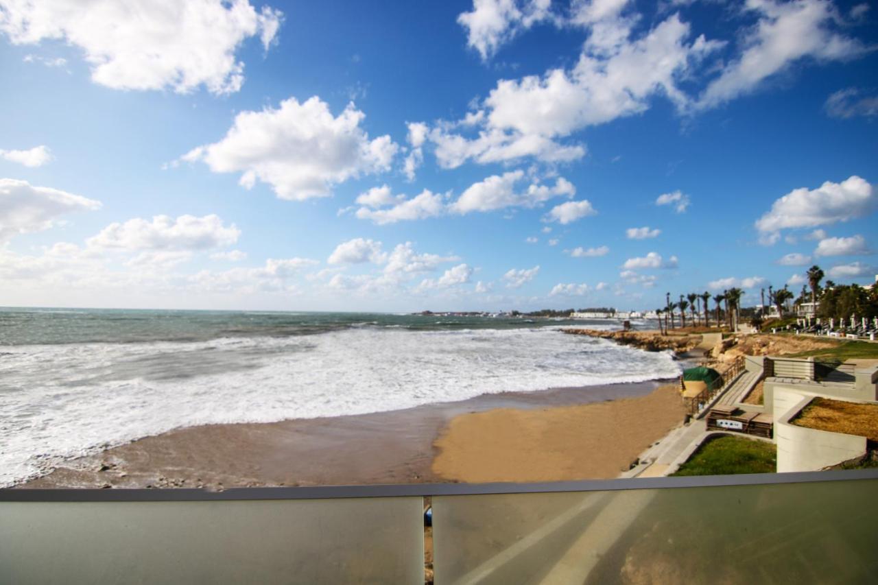 Phaedrus Living: Seaview Luxury Flat Limnaria 151 Apartamento Pafos Exterior foto